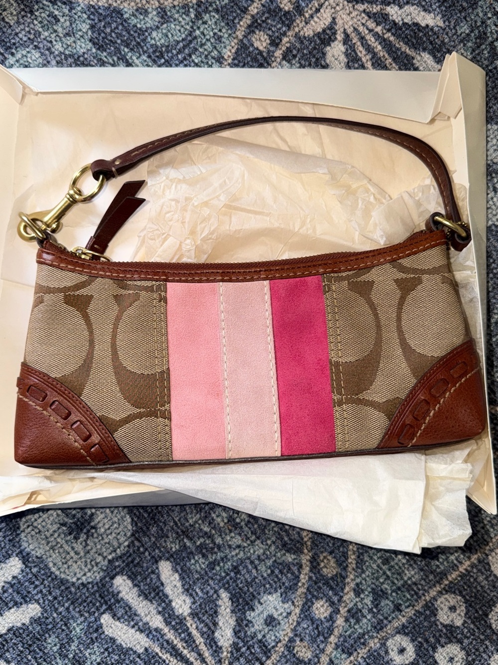 Vintage Coach 6899 Baguette Shoulder Bag with Pink Suede